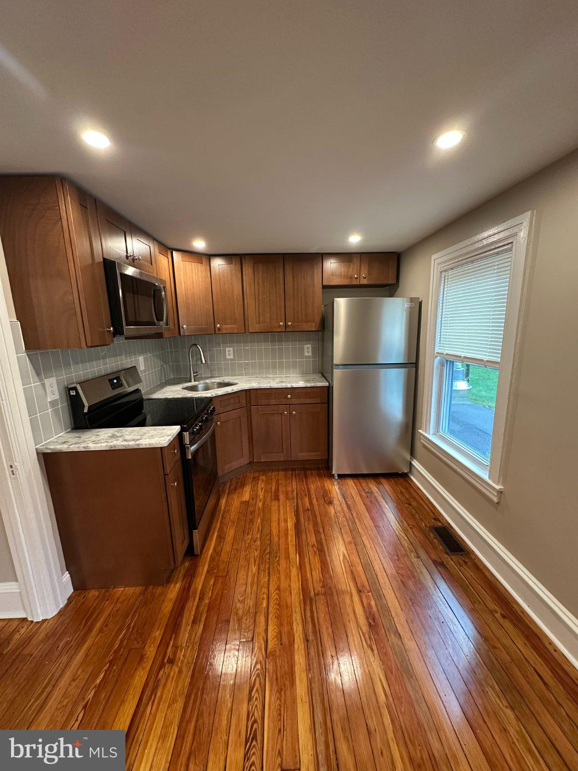 373 B Easton Road Horsham, PA 19044 - Photo 1 of 10 Gallery Image 1