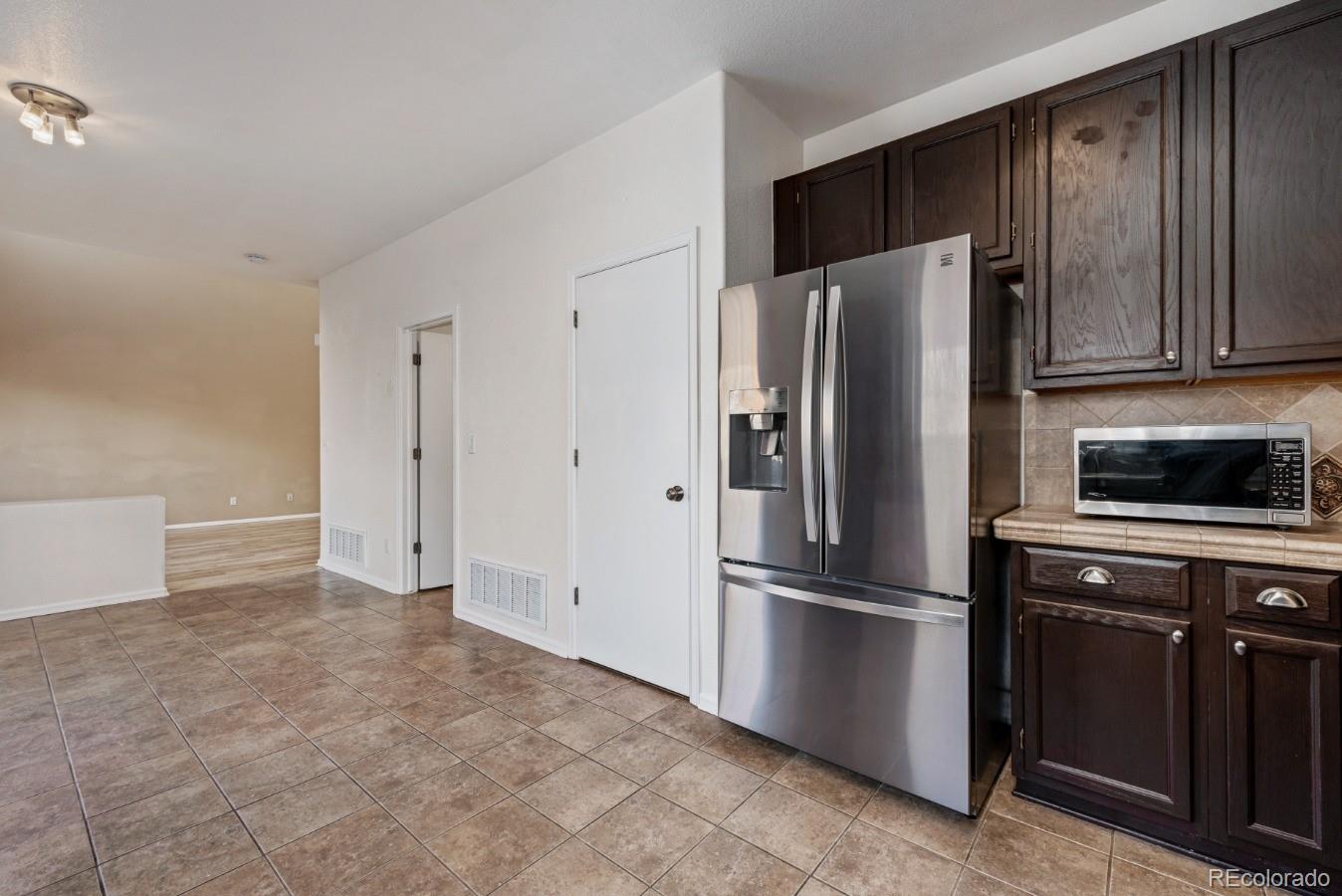 10007 Apollo Bay Way Highlands Ranch, CO 80130 - Photo 8 of 25 Gallery Image 8