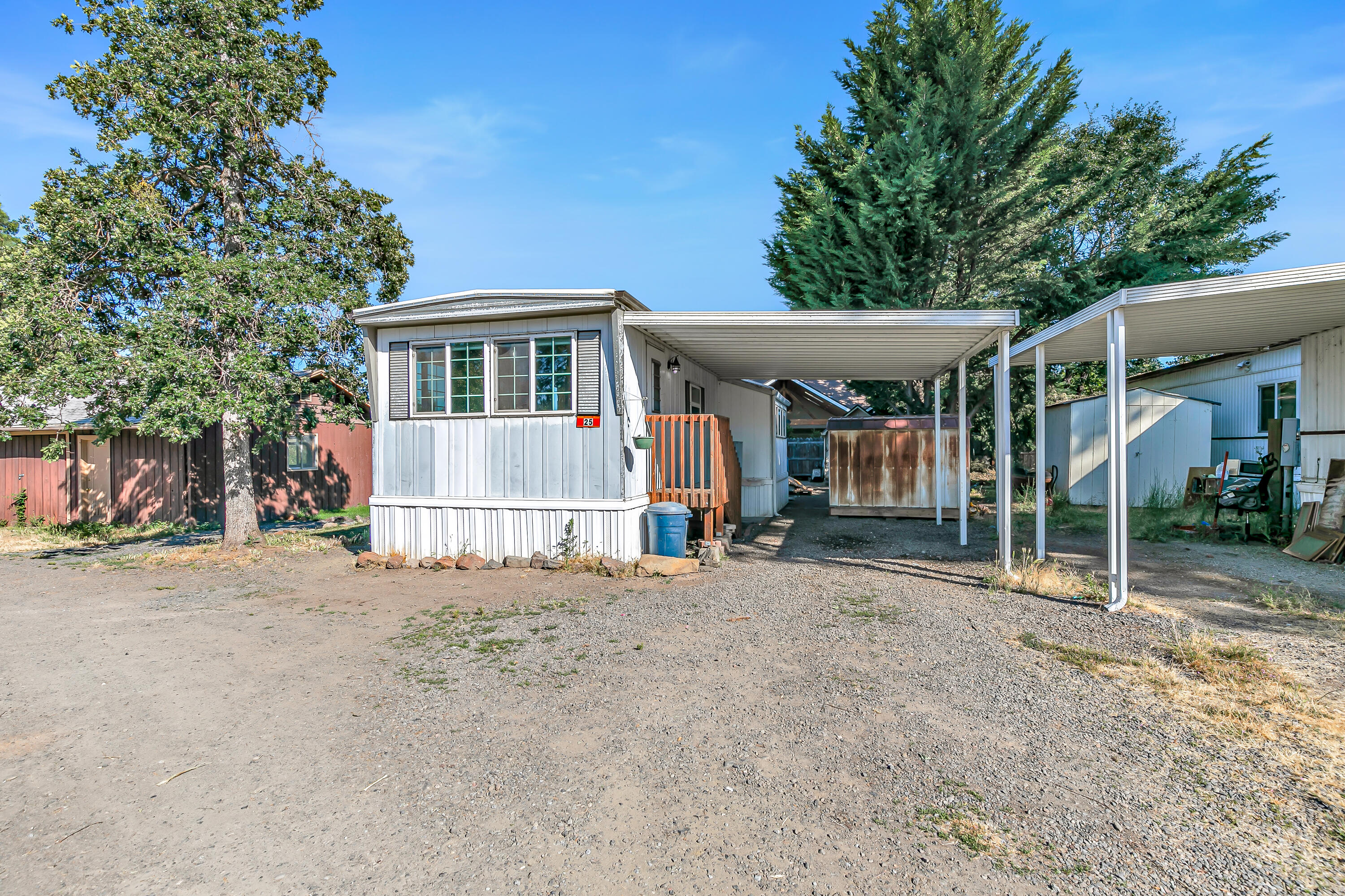 11427 Blackwell Road, Unit 25 Central Point, OR 97502 - Photo 21 of 24 9R9A3307