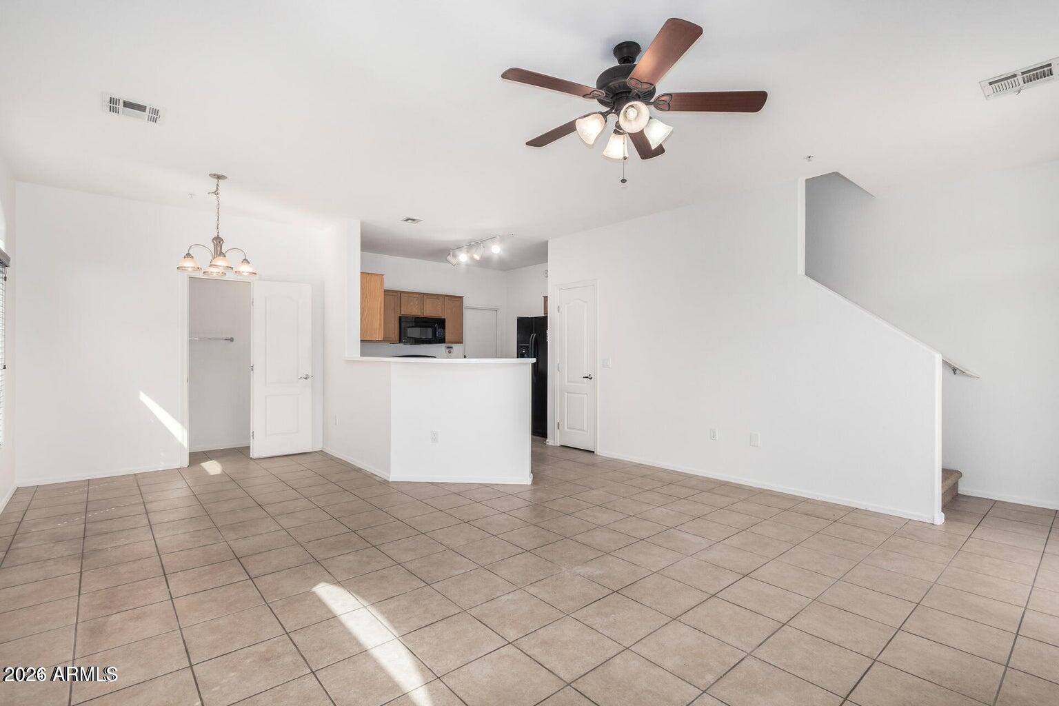 1350 South Greenfield Road, Unit 1053 Mesa, AZ 85206 - Photo 10 of 25 20240927143448366505000000-o