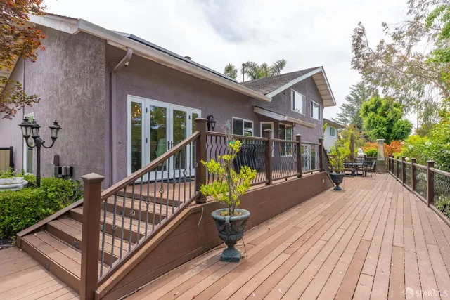 a view of house with patio outdoor seating