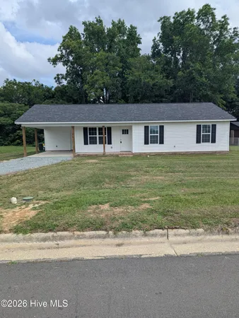 $230,000 | 203 West Morisey Boulevard, Clinton, NC 28328