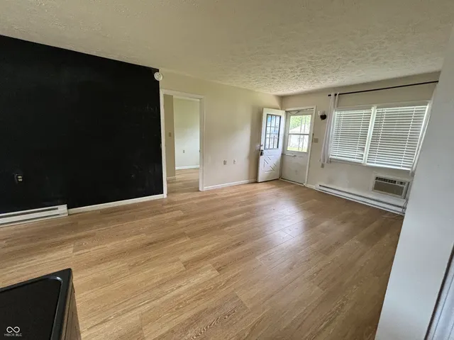 $551,998 | 220 South Walnut Street, Atlanta, IN 46031