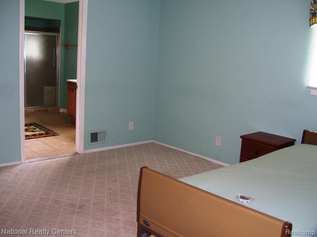 23600 Middlebelt Road Farmington Hills, MI 48336 - Photo 23 of 35