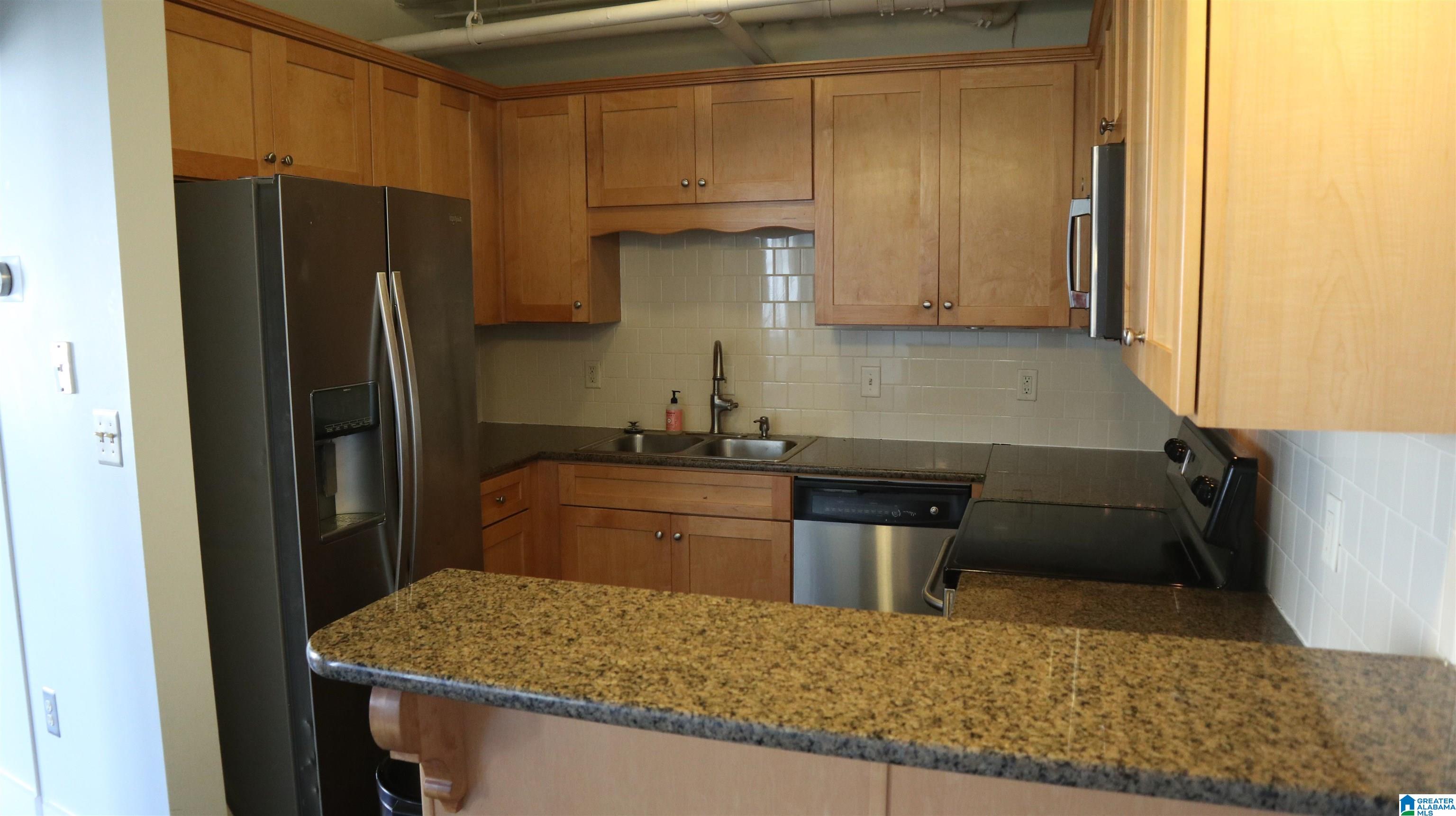 2008 3rd Avenue South, Unit 6D Birmingham, AL 35233 - Photo 2 of 6