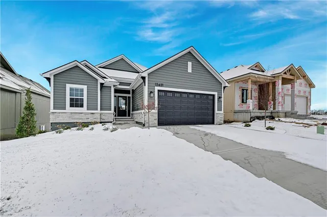 $632,900 | 15431 West 161st Street, Olathe, KS 66062