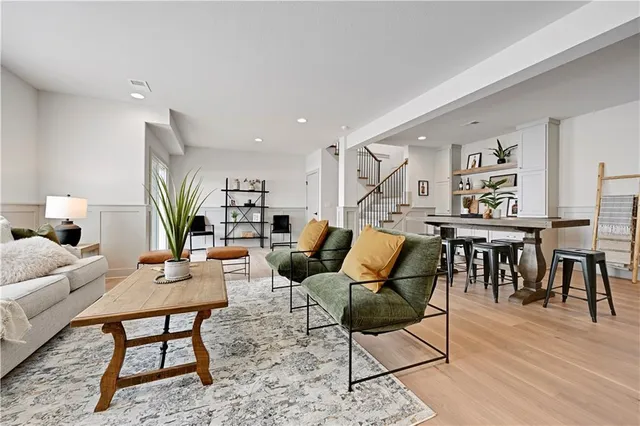 $632,900 | 15431 West 161st Street, Olathe, KS 66062