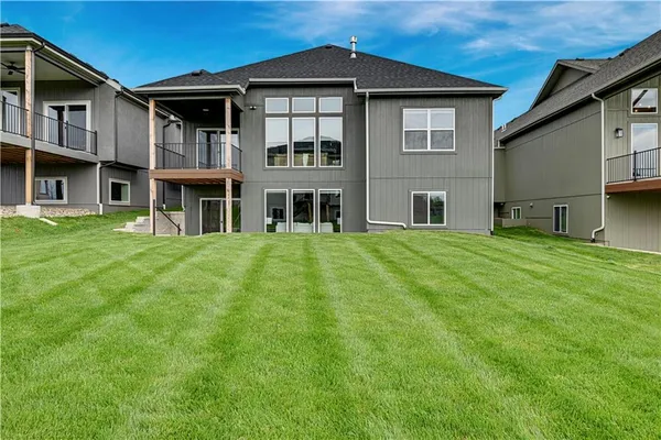 $632,900 | 15431 West 161st Street, Olathe, KS 66062