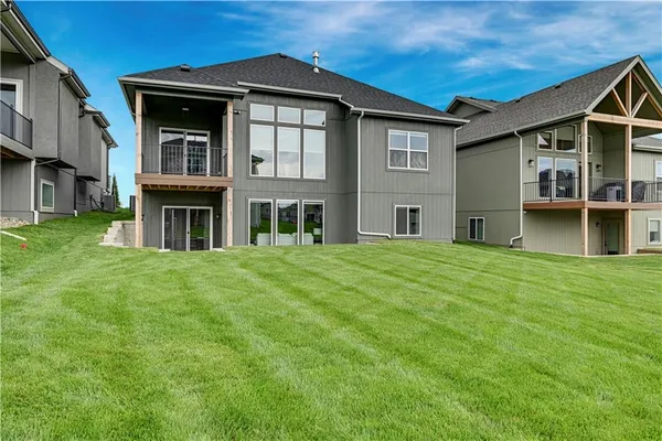 $632,900 | 15431 West 161st Street, Olathe, KS 66062
