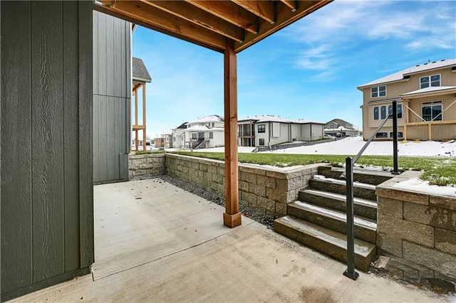 $632,900 | 15431 West 161st Street, Olathe, KS 66062