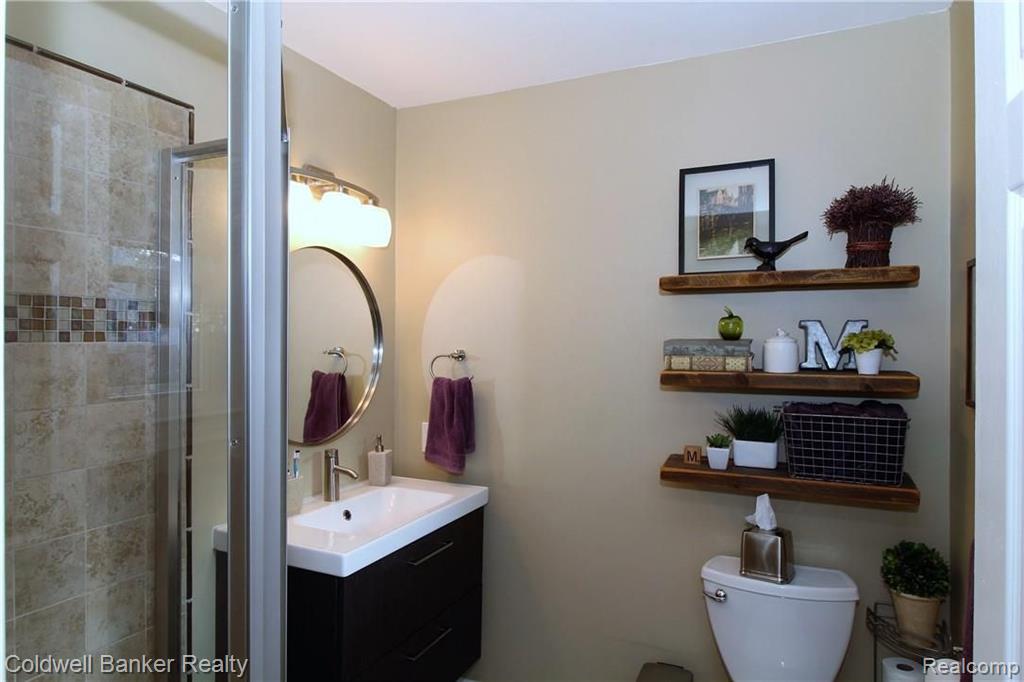 258 Whitney Drive Rochester Hills, MI 48307 - Photo 14 of 22