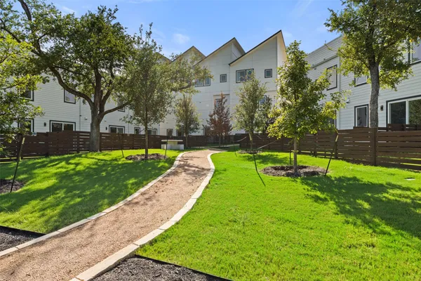 $599,990 | 5201 East E Mlk Jr Boulevard, Unit 6106, Austin, TX 78721