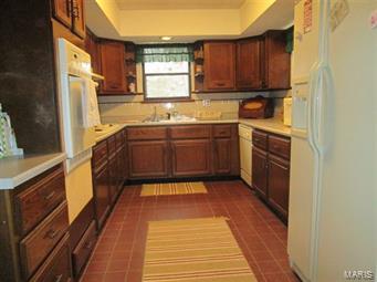 5624 Hunters Ford Road Eureka, MO 63025 - Photo 4 of 19 Gallery Image 4