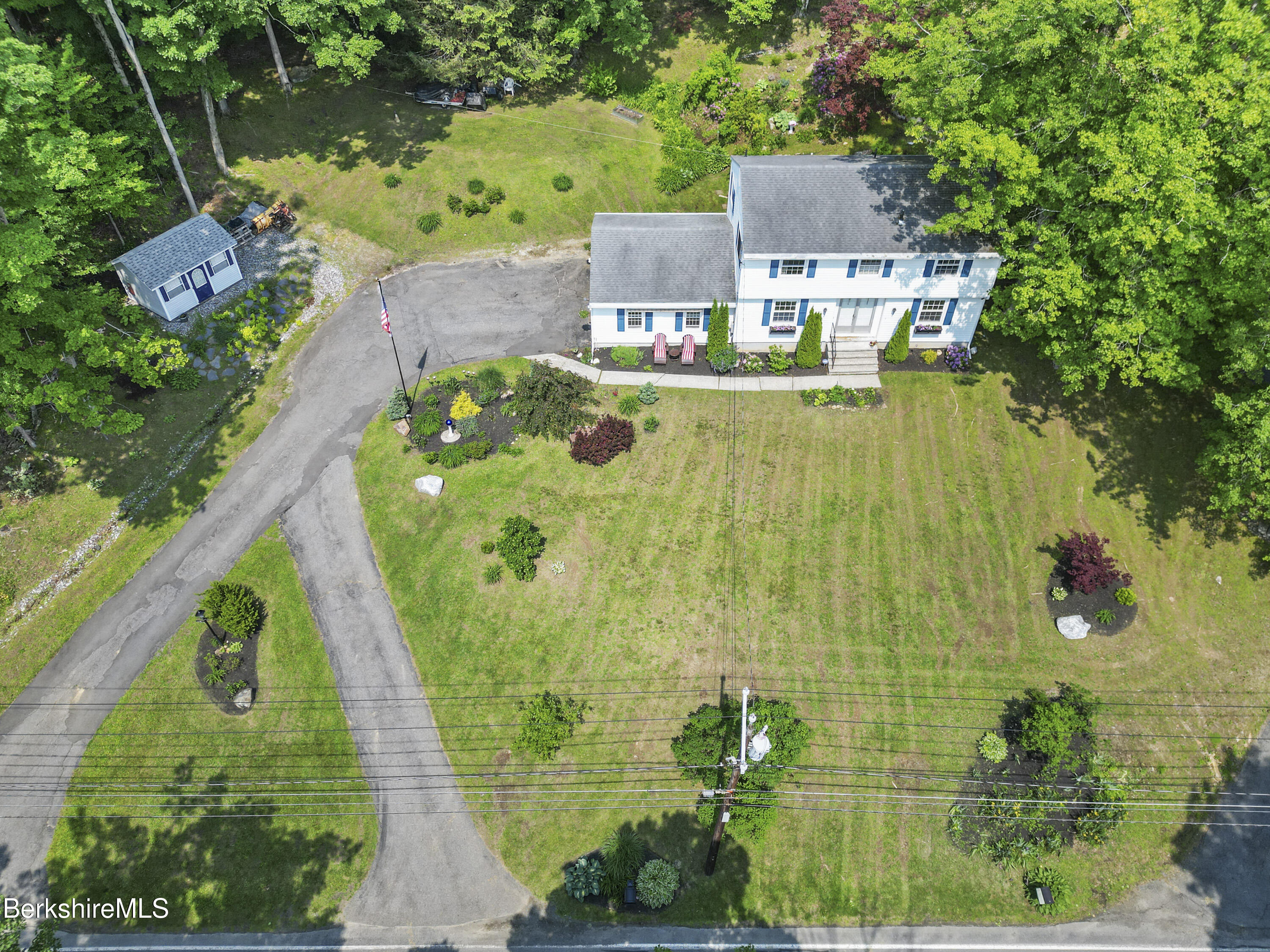 785 East New Lenox Road Pittsfield, MA 01201 - Photo 36 of 37 915 Aerial View