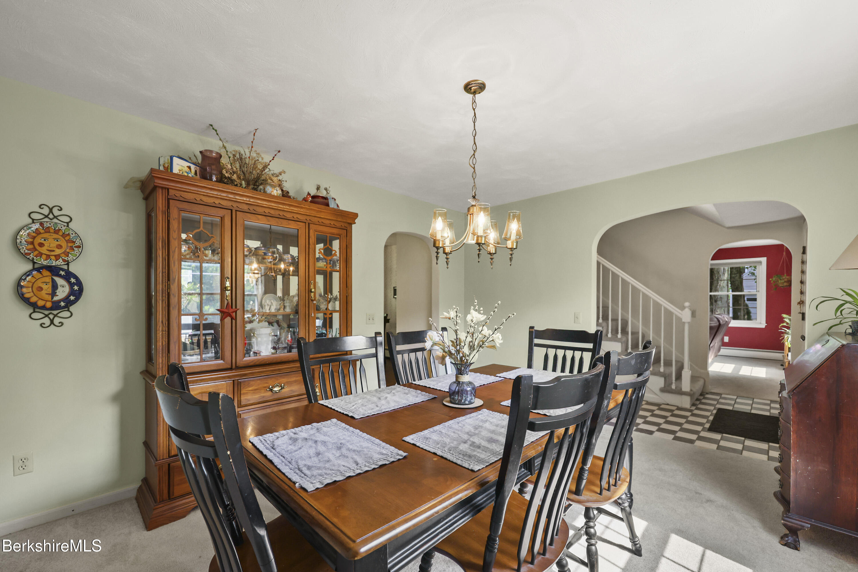 785 East New Lenox Road Pittsfield, MA 01201 - Photo 7 of 37 75 DIning Room