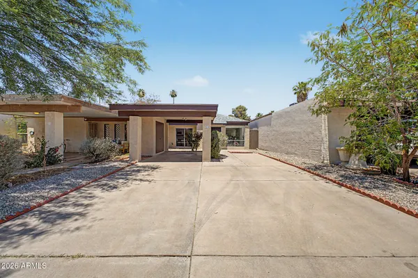 $349,995 | 564 East Royal Palms Drive, Mesa, AZ 85203