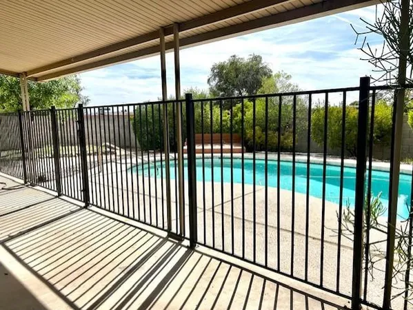 $2,600 | 7744 North 13th Place, Phoenix, AZ 85020