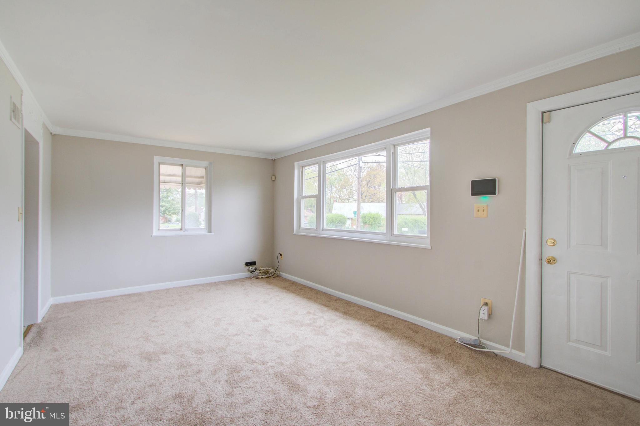 9101 Taylor Street Springdale, MD 20706 - Photo 4 of 33 Gallery Image 4