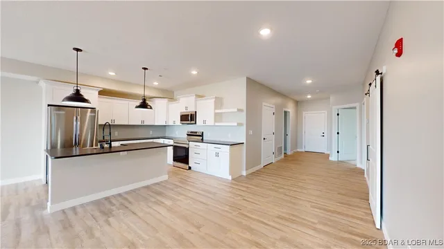 $425,000 | 104 Sierra Bay Drive, Unit 2C, Camdenton, MO 65020