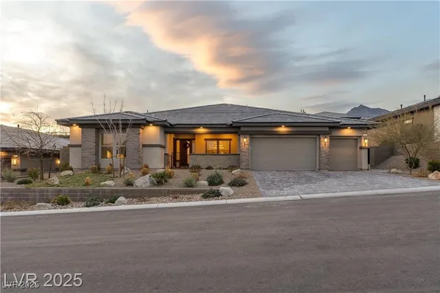 $7,995 | 733 Aberdeen Tartan Street, Las Vegas, NV 89138