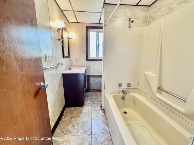 $1,400 | 608 Taylor, Scranton, PA 18510