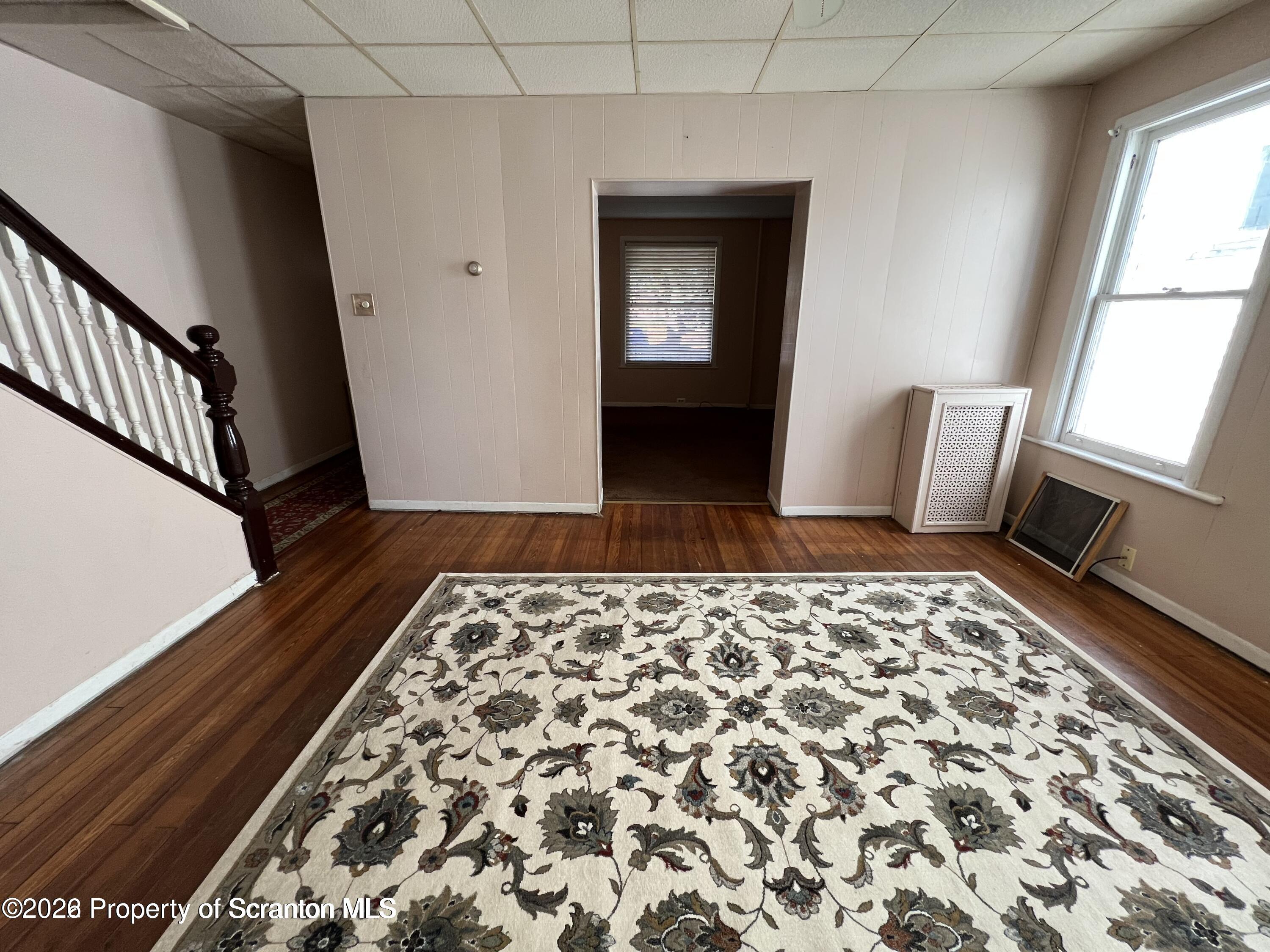 608 Taylor Scranton, PA 18510 - Photo 3 of 33 20221108143452955510000000-o