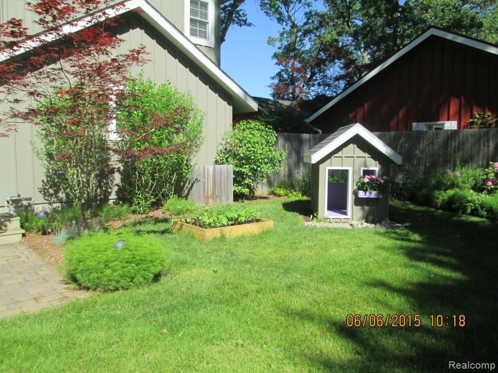 2856 Riverside Drive Port Huron, MI 48060 - Photo 3 of 25 IMG_1528.jpg