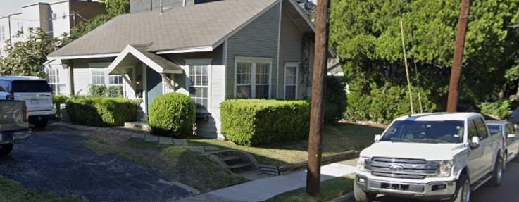 a house view with a outdoor space