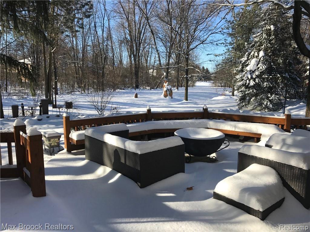 35145 Old Timber Road Farmington Hills, MI 48331 - Photo 42 of 48