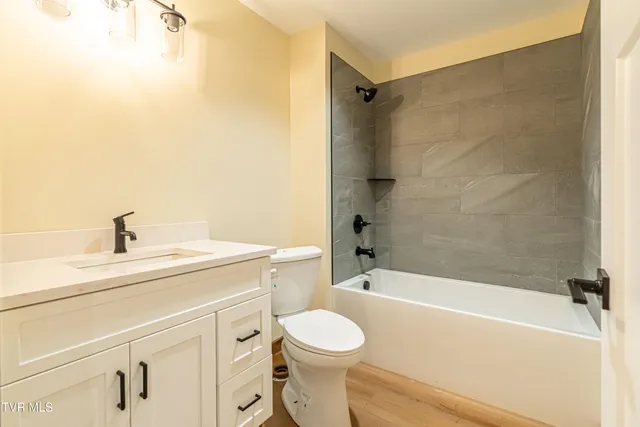 $2,875 | 453 East Main Street, Unit 900, Kingsport, TN 37660