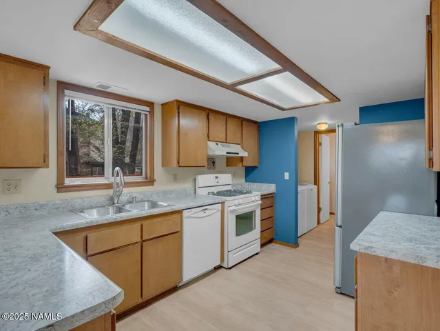 $495,000 | 2437 East Eva Loop, Flagstaff, AZ 86004