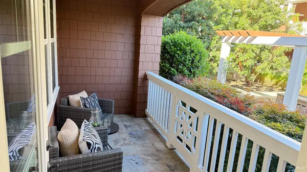 $1,795,000 | 20 Camellia Circle, Larkspur, CA 94939