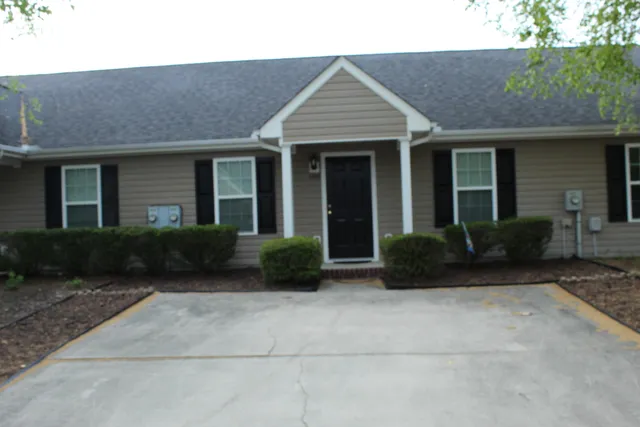 $1,995 | 1802 Honeysuckle Way, Grovetown, GA 30813