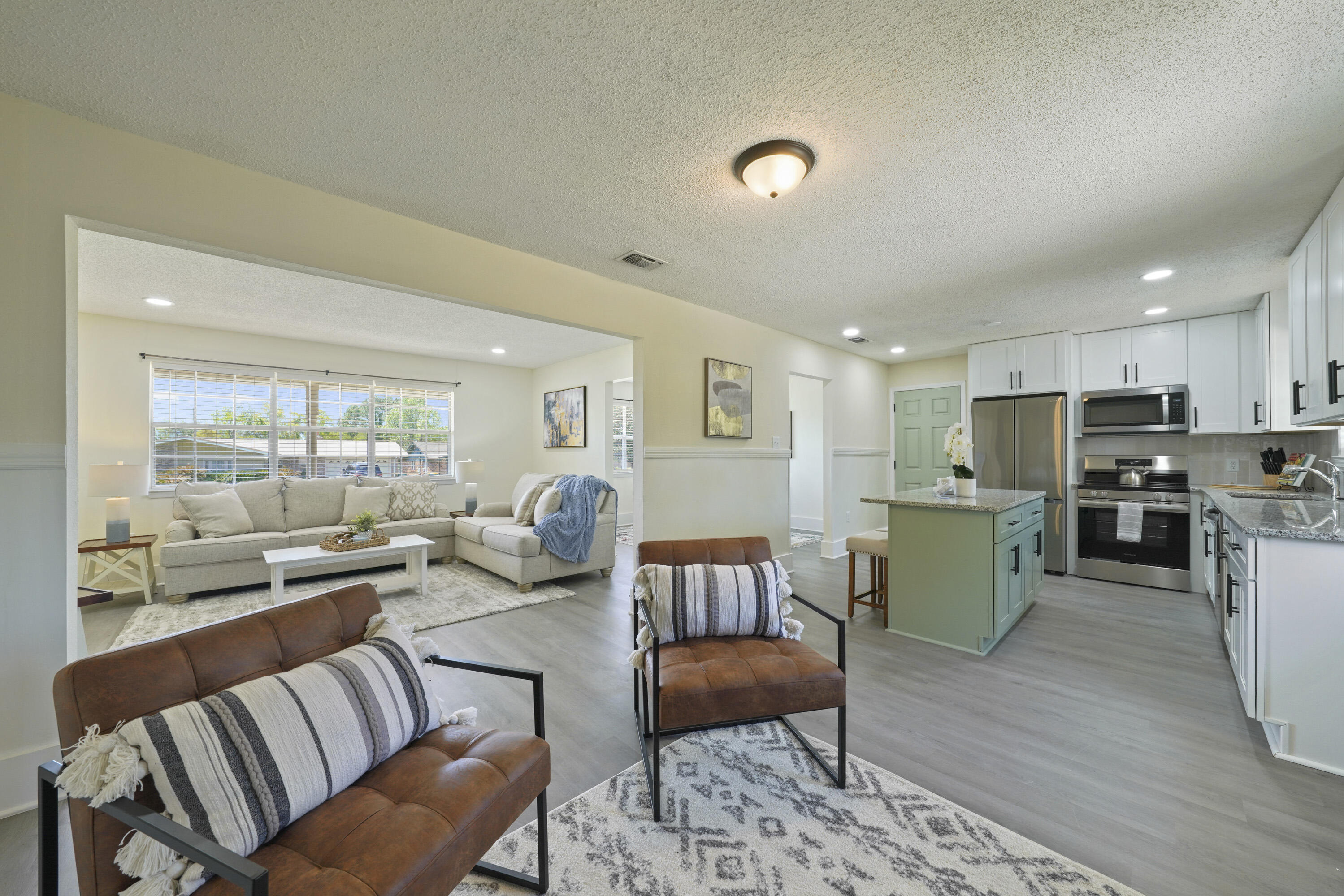 15 Lakeview Drive Mary Esther, FL 32569 - Photo 1 of 28 14