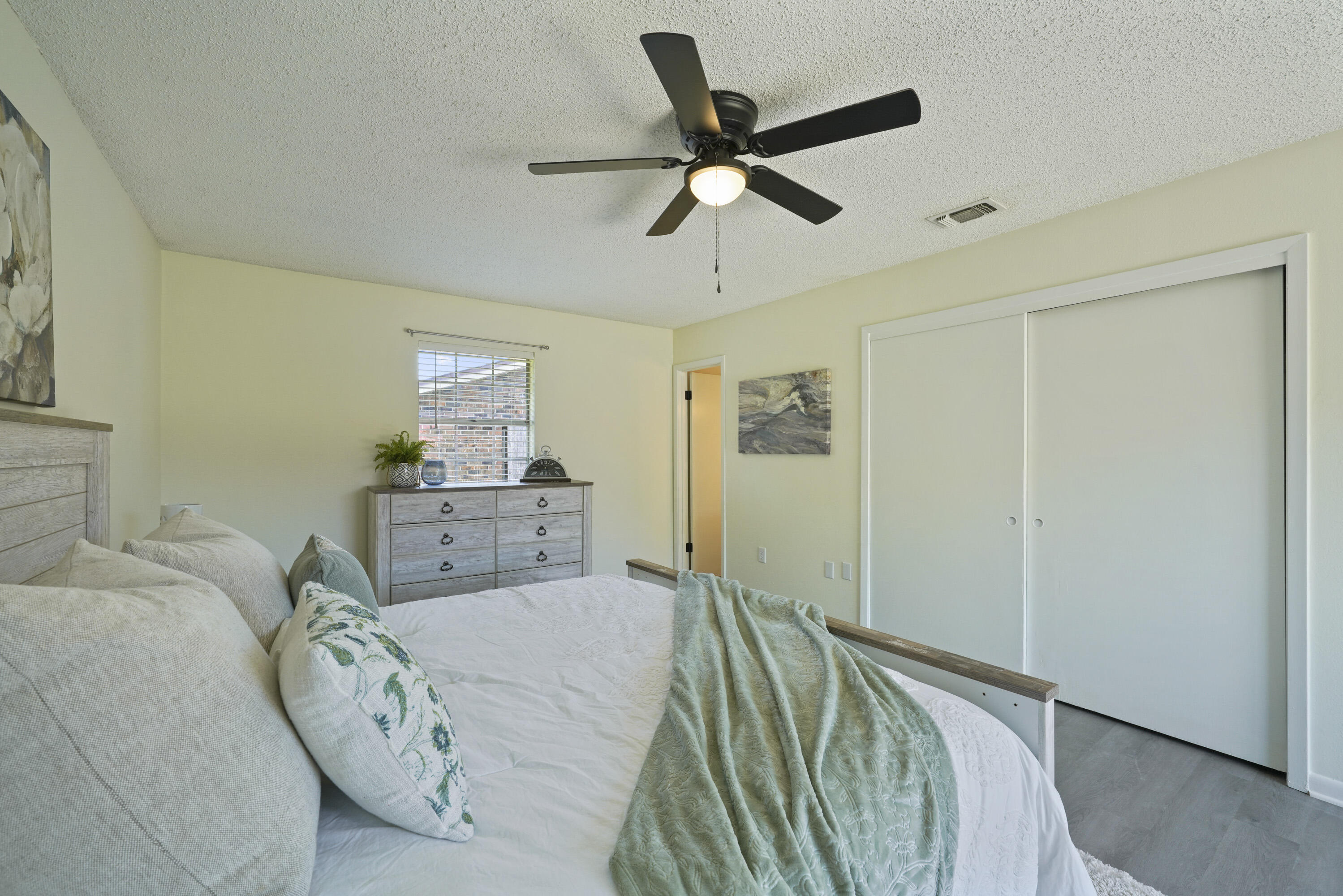 15 Lakeview Drive Mary Esther, FL 32569 - Photo 13 of 28 30