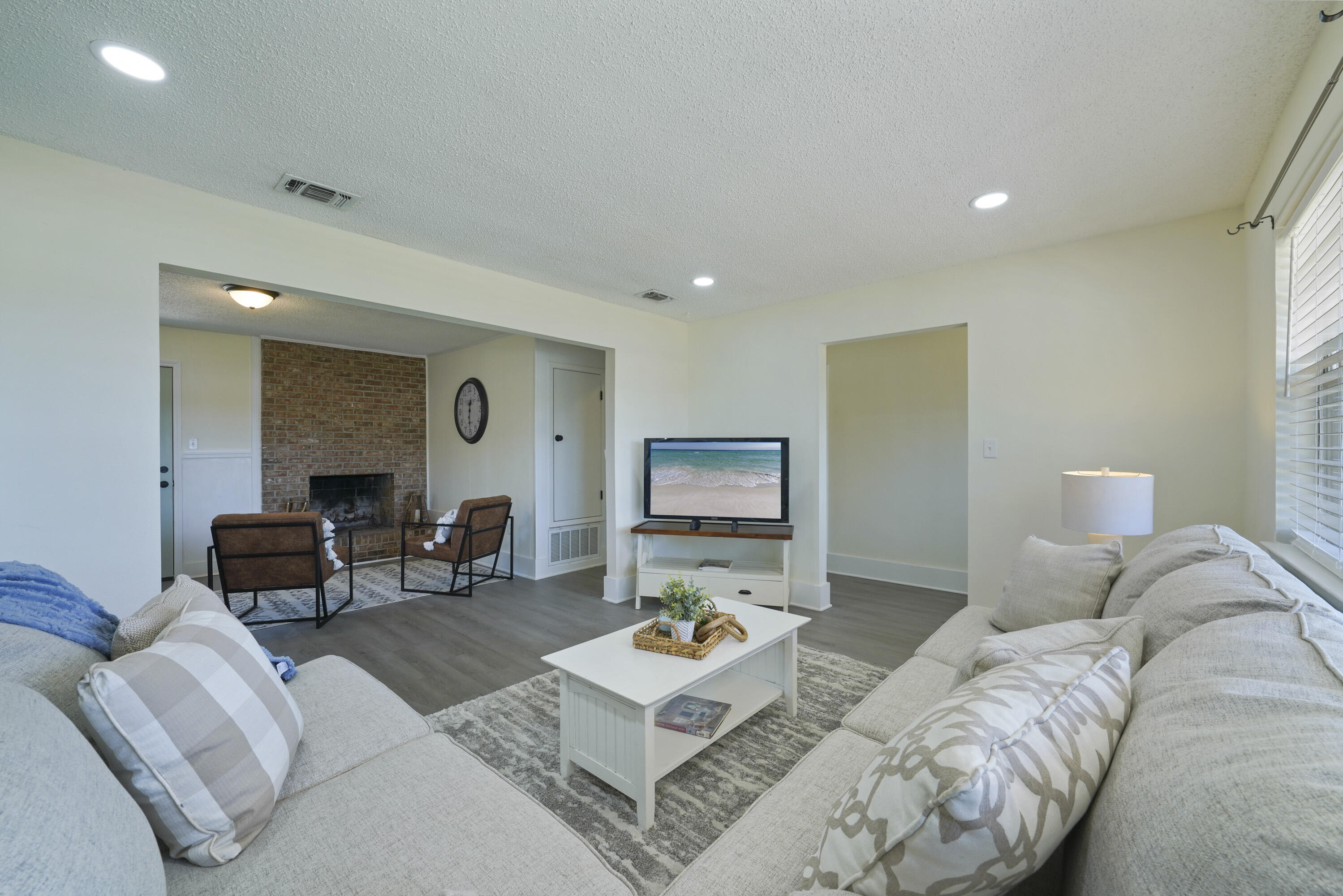 15 Lakeview Drive Mary Esther, FL 32569 - Photo 10 of 28 07