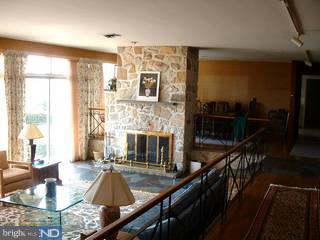 355 Dreshertown Road Fort Washington, PA 19034 - Photo 3 of 6 Gallery Image 3