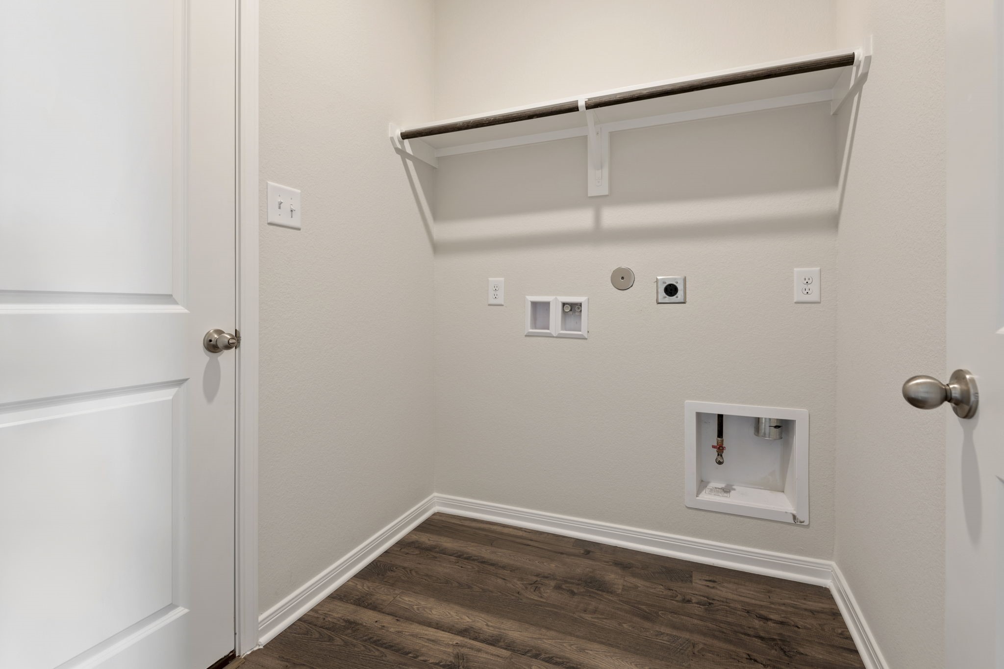 10391 Red Cardinal Drive Cleveland, TX 77328 - Photo 2 of 22