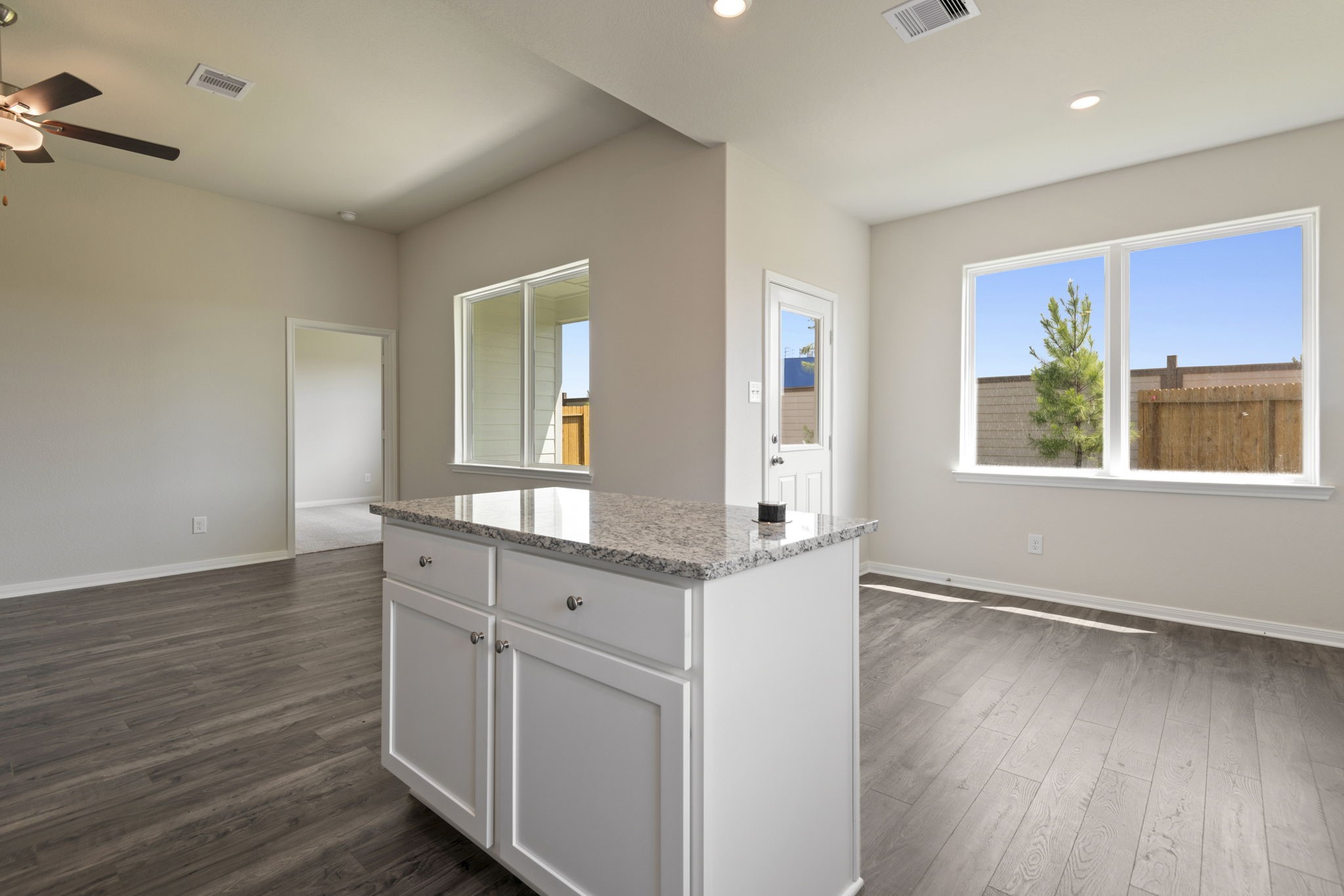 10391 Red Cardinal Drive Cleveland, TX 77328 - Photo 10 of 22