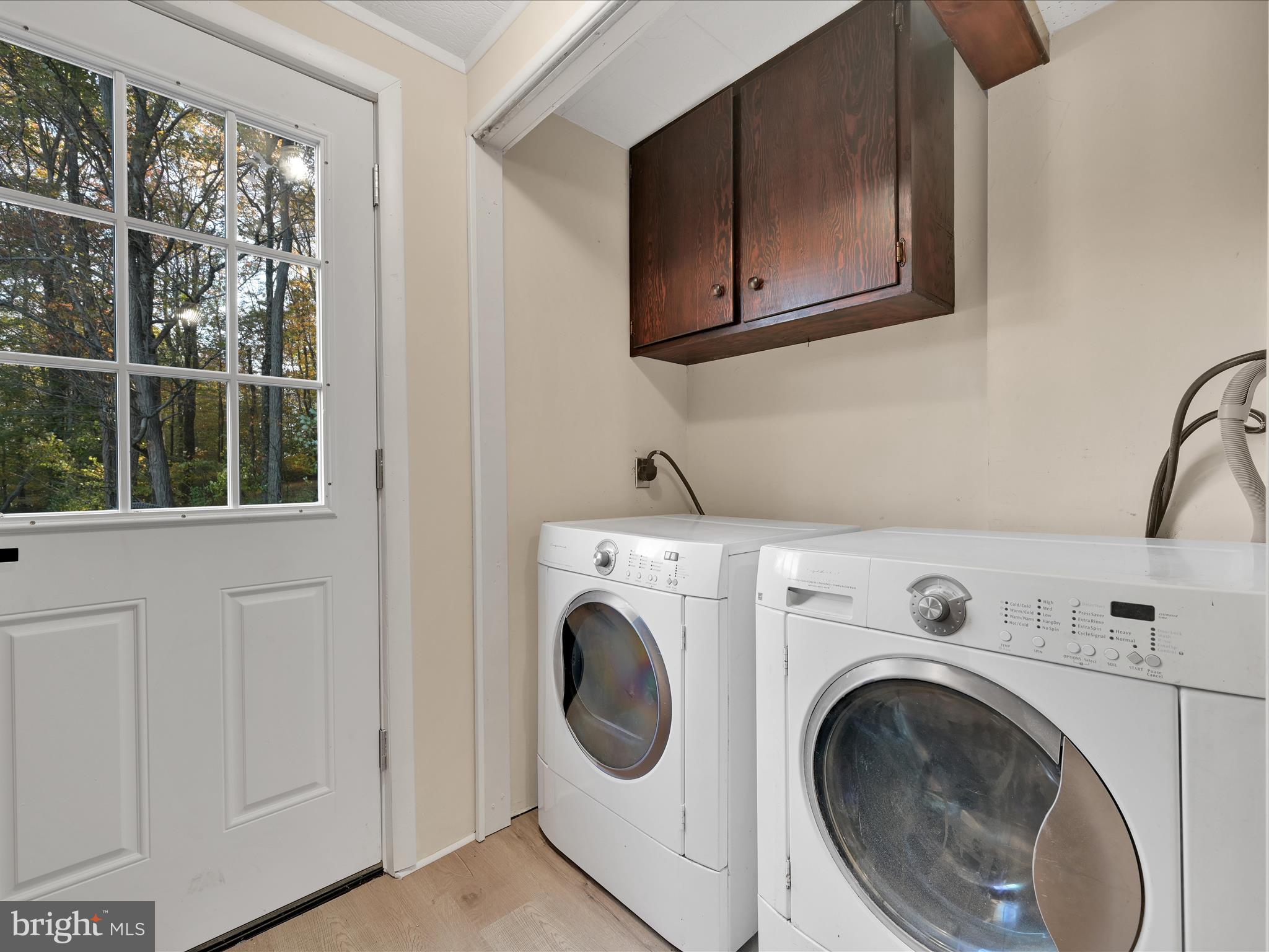 148 Mexico Road Pine Grove, PA 17963 - Photo 22 of 33 a utility room with dryer and washer