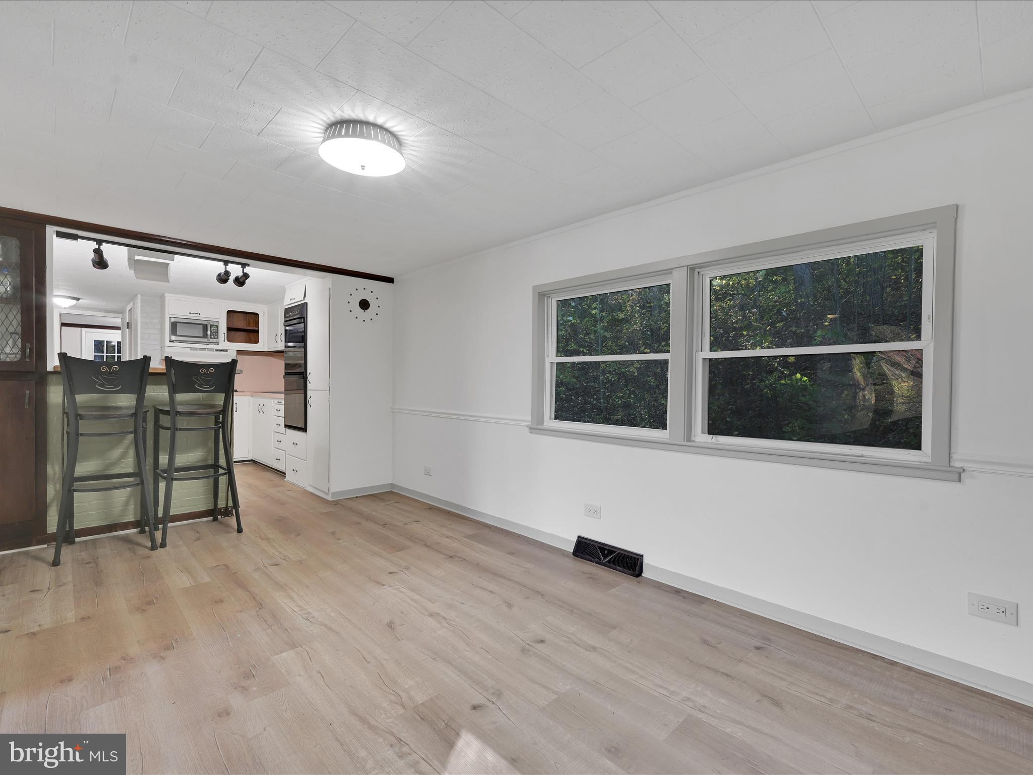 148 Mexico Road Pine Grove, PA 17963 - Photo 9 of 33 an empty room with windows and closet