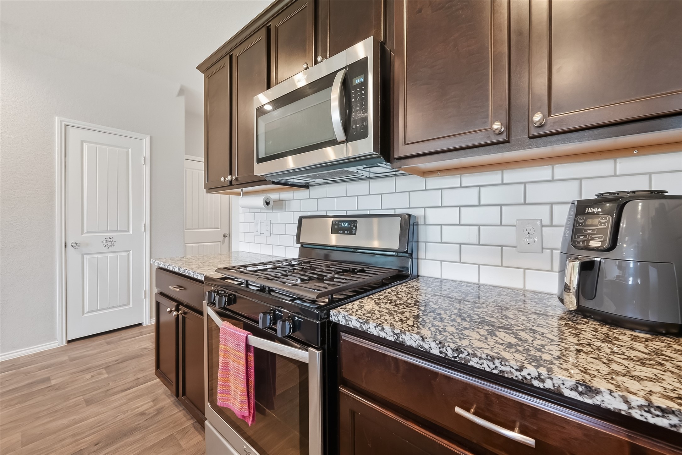 723 Acacia Park Lane Rosharon, TX 77583 - Photo 12 of 42