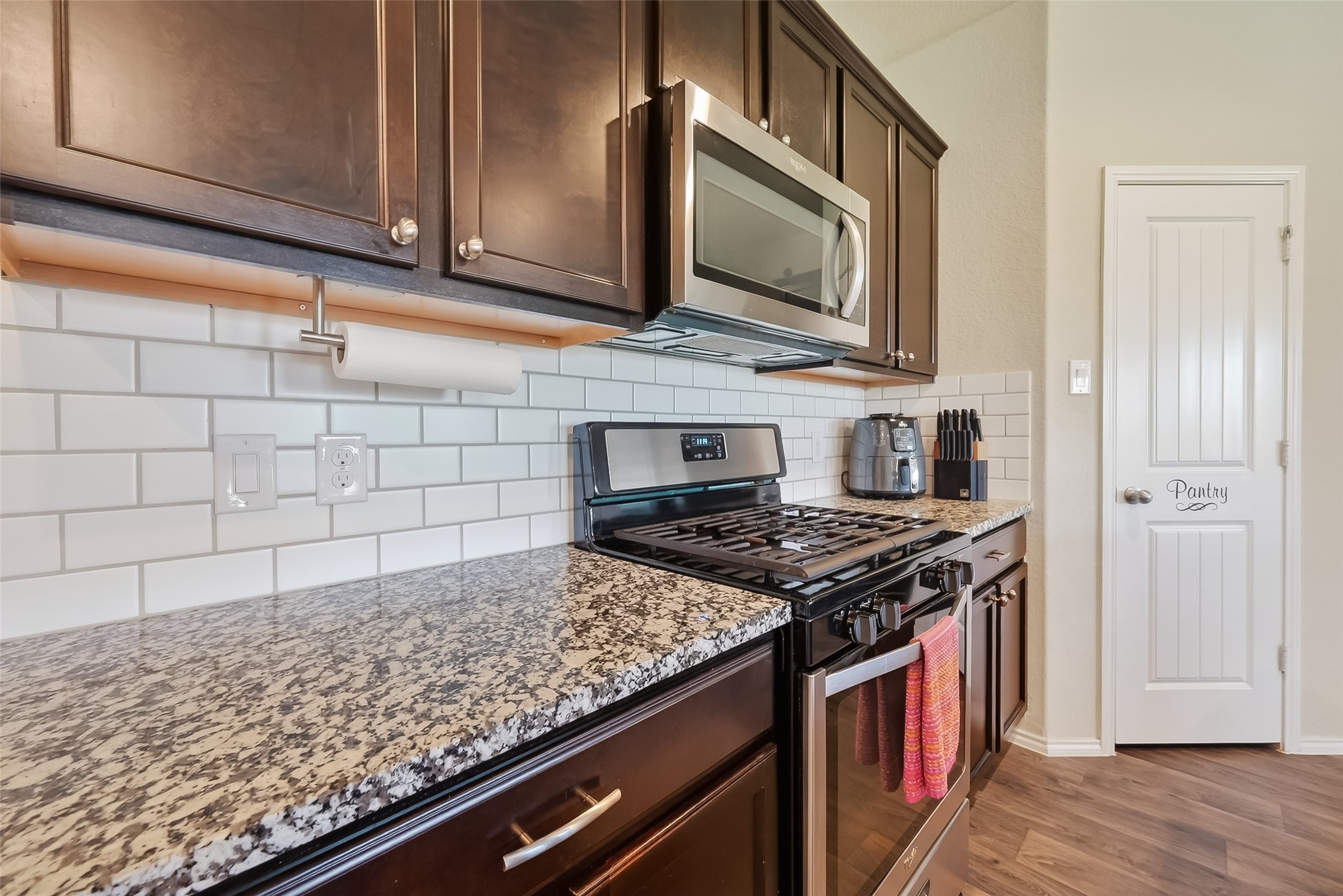 723 Acacia Park Lane Rosharon, TX 77583 - Photo 7 of 42