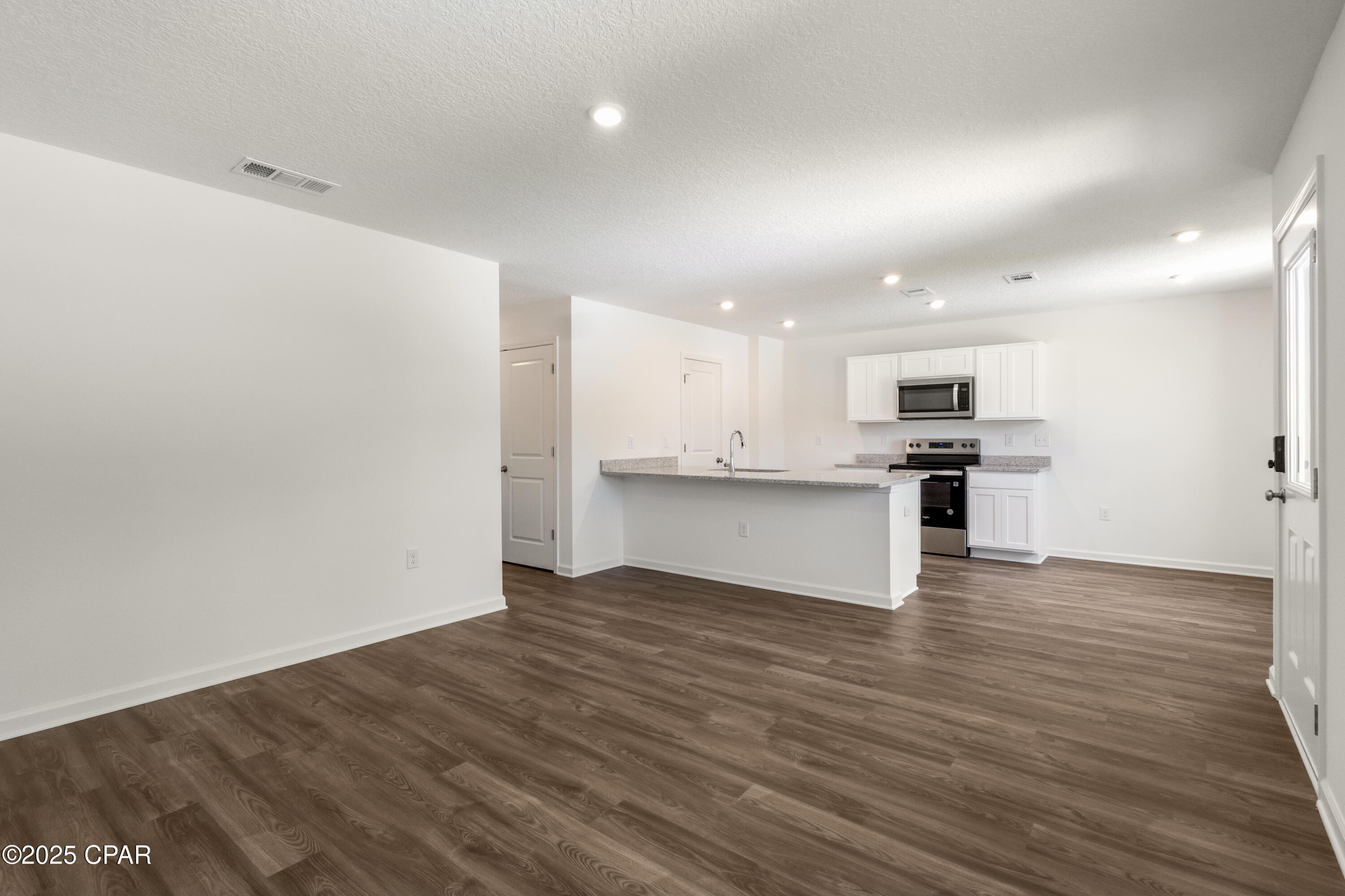 4110 Flint Avenue Chipley, FL 32428 - Photo 6 of 28