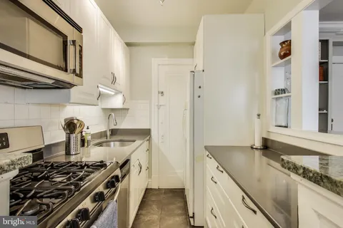 $322,000 | 2707 Adams Mill Road Northwest, Unit 206, Washington, DC 20009