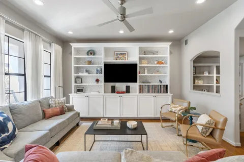 $525,000 | 3934 Feagan Street, Houston, TX 77007