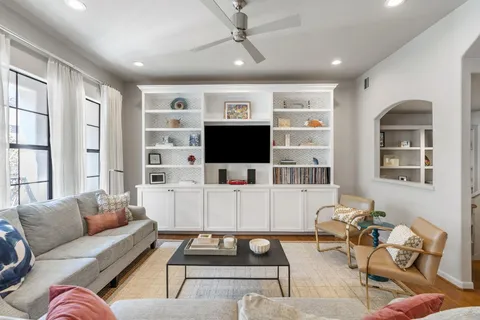 $525,000 | 3934 Feagan Street, Houston, TX 77007