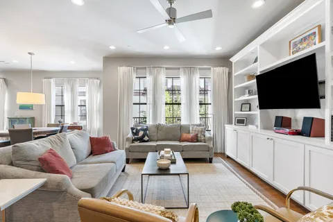 $525,000 | 3934 Feagan Street, Houston, TX 77007