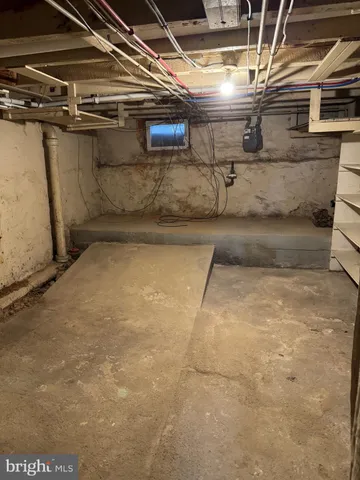 a view of a outdoor space with lots of stuff