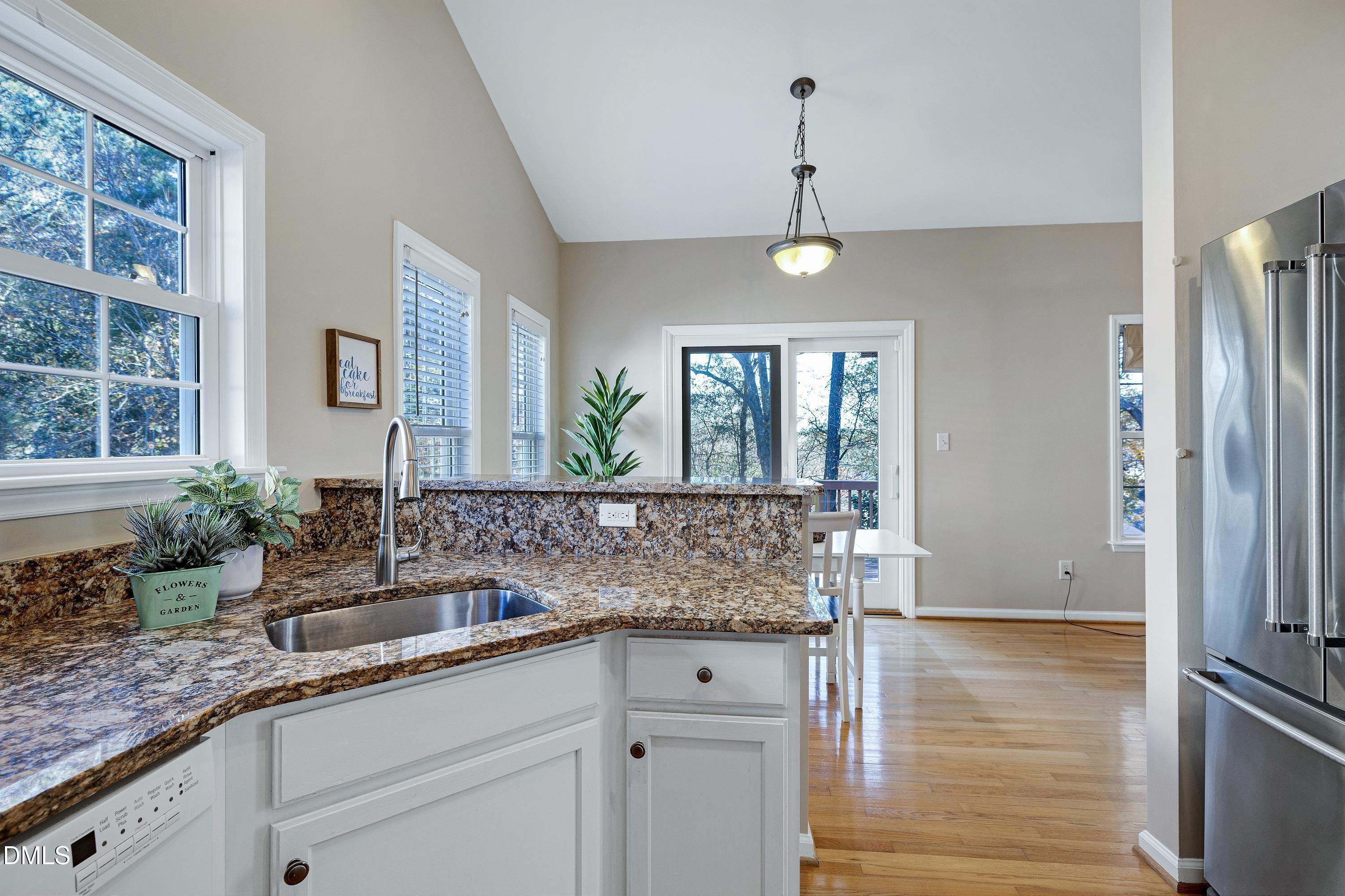 105 Grassy Ridge Court Apex, NC 27502 - Photo 12 of 34 Scene-17